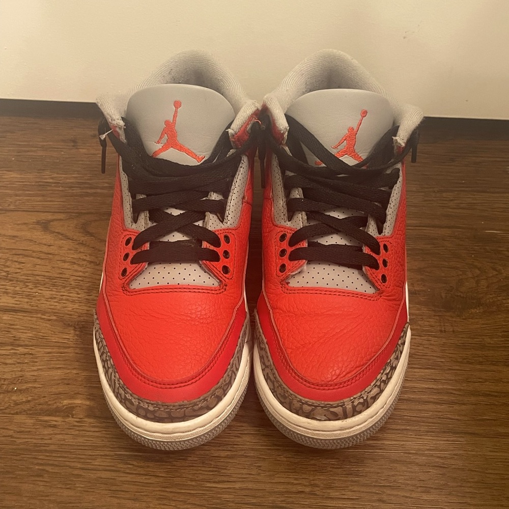 Air Jordan 3 Retro SE ‘Red Cement’